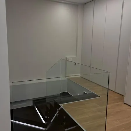 Ξενοδοχείο με διαμερίσματα Garden Luxury Duplex Τίρανα